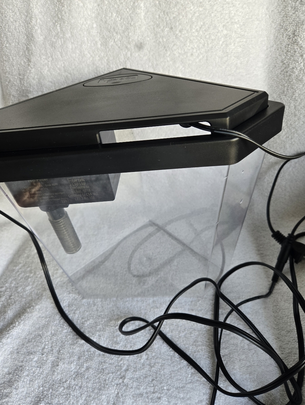 Small Triangular Aquarium - Picture 7 of 7